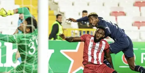 Olayinka Becomes Slavia Prague’s Joint Top Scorer In UEFA Competitions