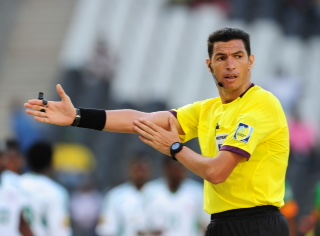Nigeria Vs Cameroon: Egyptian Ref, Assistants To Arrive In Uyo Wednesday Nigeria Vs Cameroon: Egyptian Ref, Assistants To Arrive In Uyo Wednesday