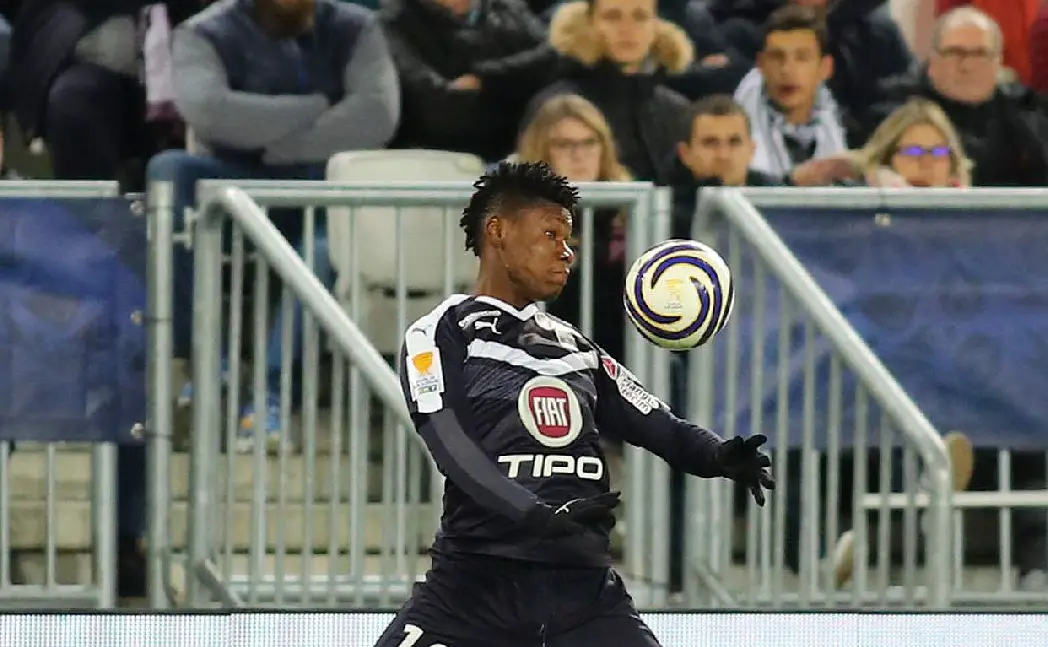 Bordeaux Coach Bedouet Defends Kalu’s   Red Card In Defeat To Marseille
