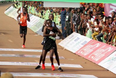 simon-cheprot-kenneth-kipkemoi-okpekpe-international-10km-road-race-mike-itemuagbor