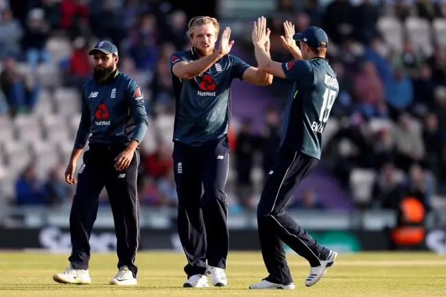England Edge Out Pakistan To Take ODI Lead England edge out Pakistan to take ODI lead
