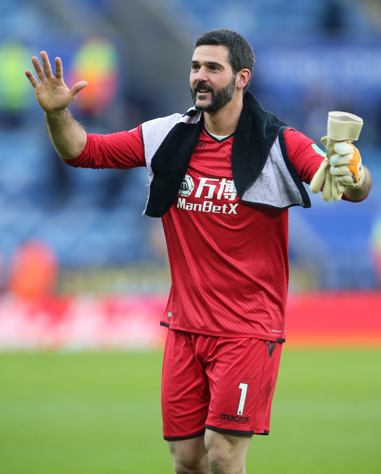 Speroni Pays Tribute To Eagles Fans