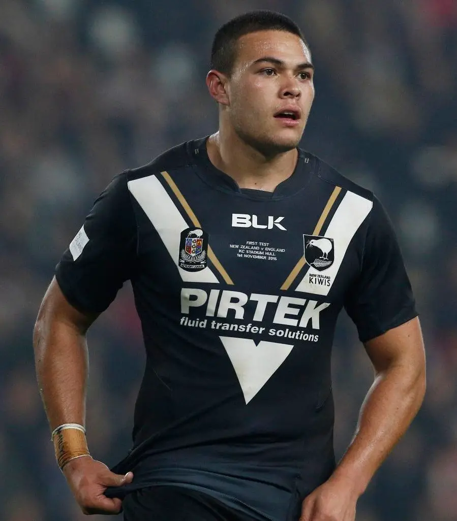 Hastings Issues Backing To Lolohea