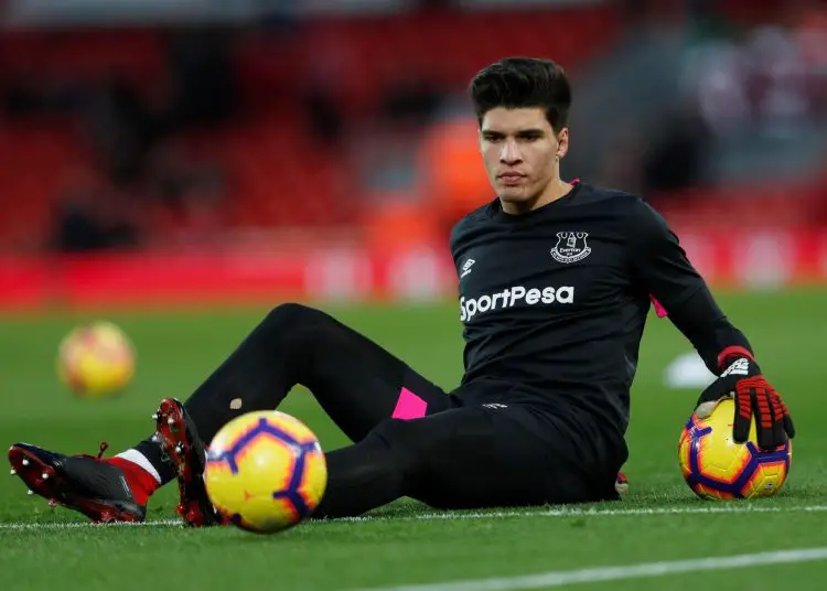 Everton Looking To Tie Down Stopper