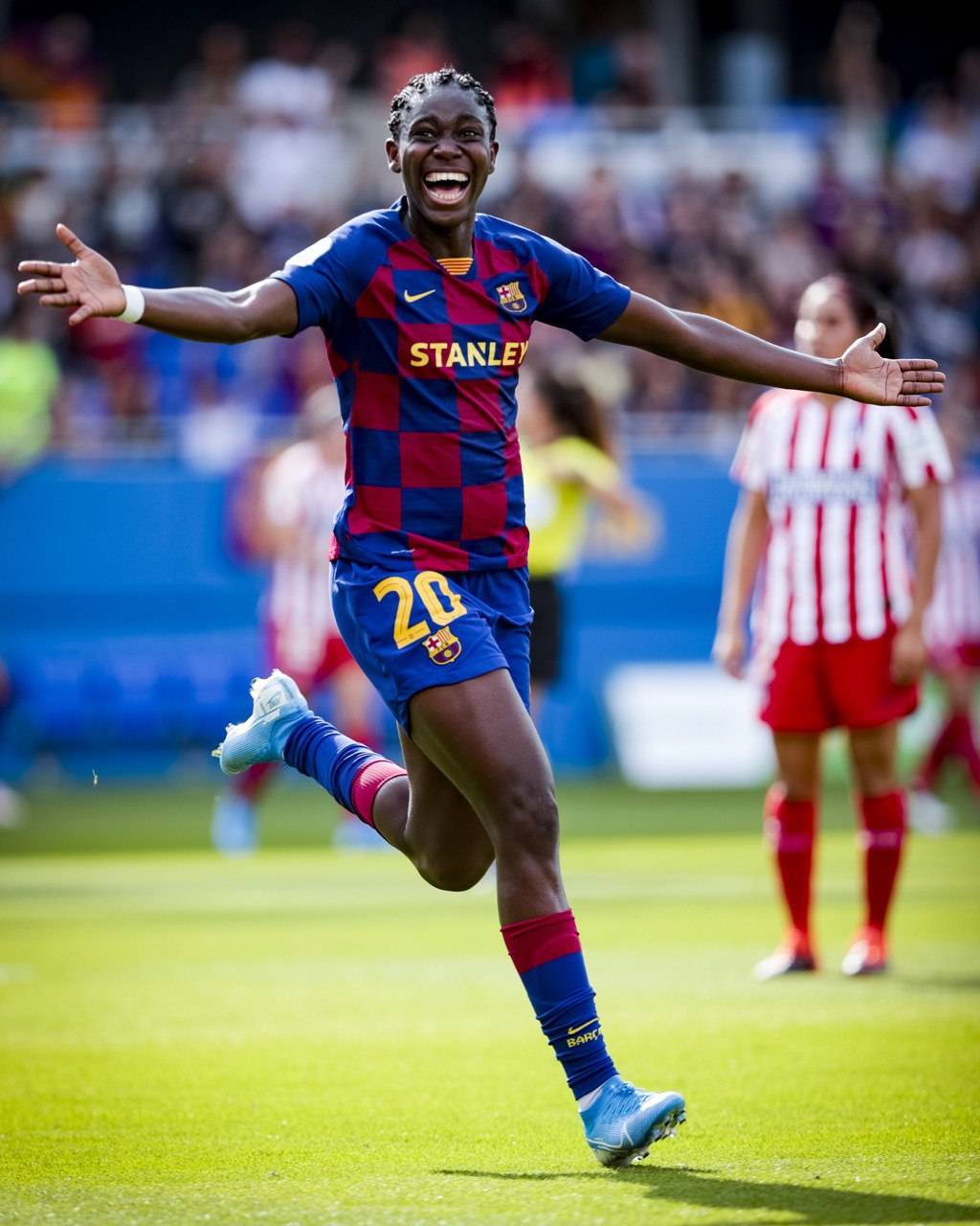 Liga Iberdrola:Â  Oshoala Scores Brace In Barcelona 6-1 Win Against Atletico Madrid