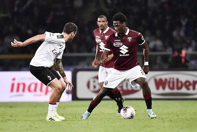 아이나: 아버지가 내 첼시 이적 자금을 마련하기 위해 차를 팔았다