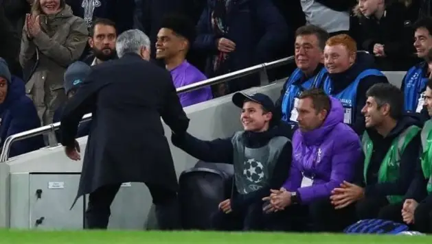 Mourinho Praises 'Very Good' Ball Boy After Tottenham Win Vs Olympiacos