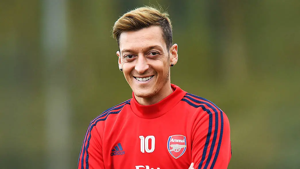 Ozil Happy Pocketing £350k At Arsenal Amid Fenerbahce Interest