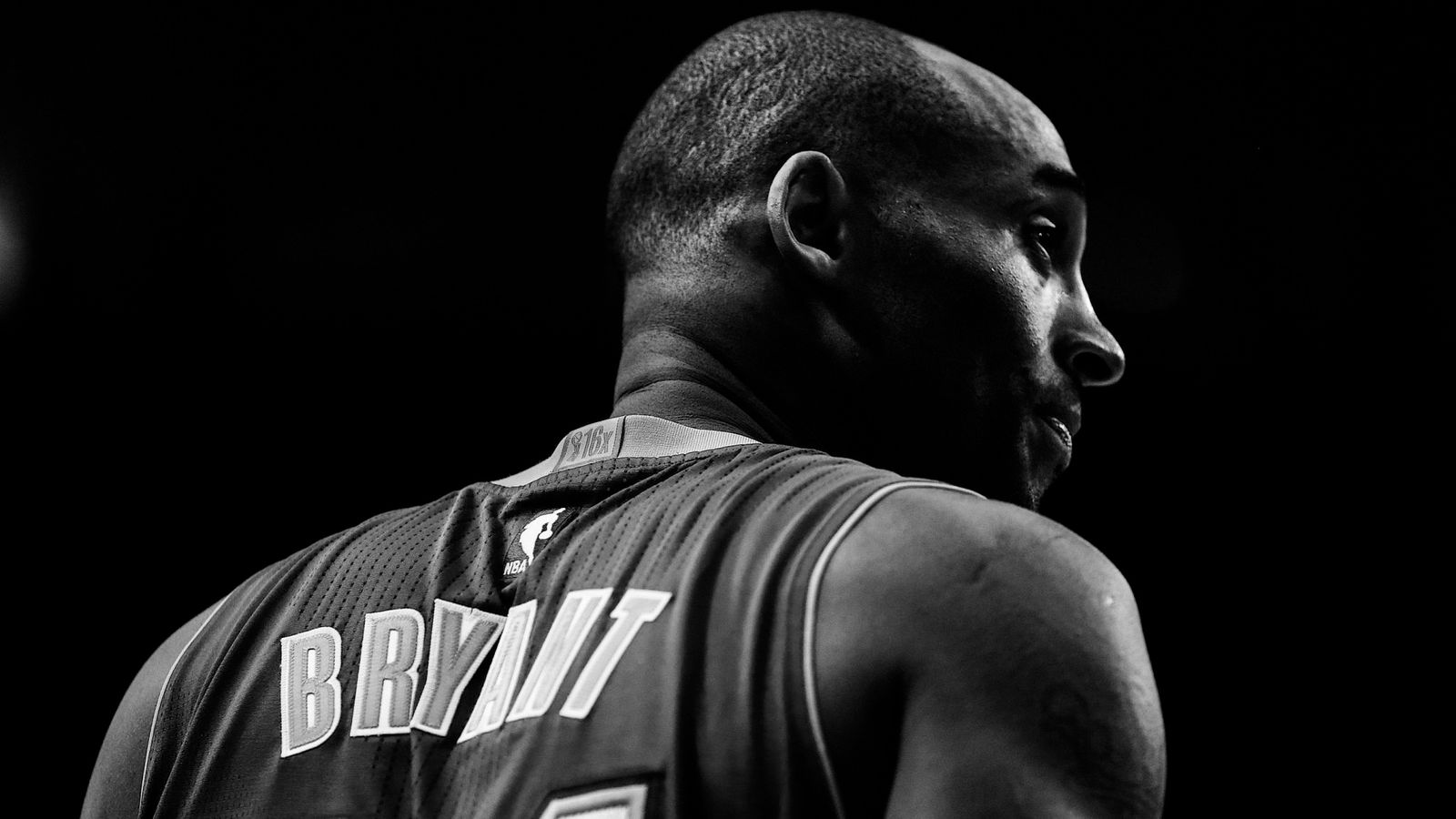 Kobe Bryant morre em acidente de helicóptero, Esportes