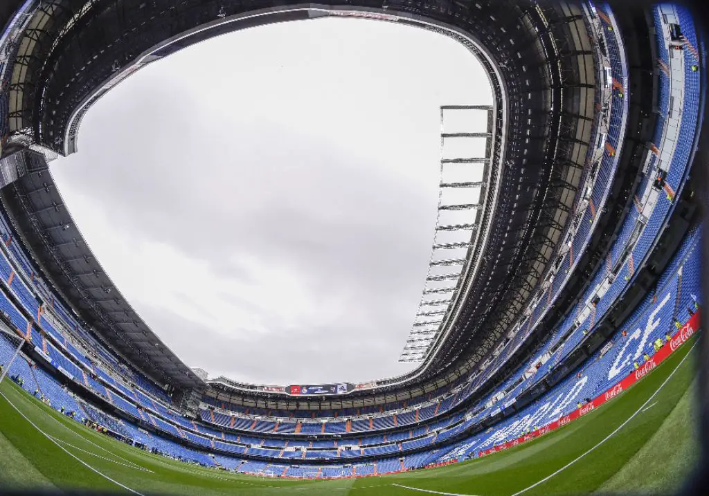 244th El Clasico: Global TV  Spectacle  From Santiago Bernabeu
