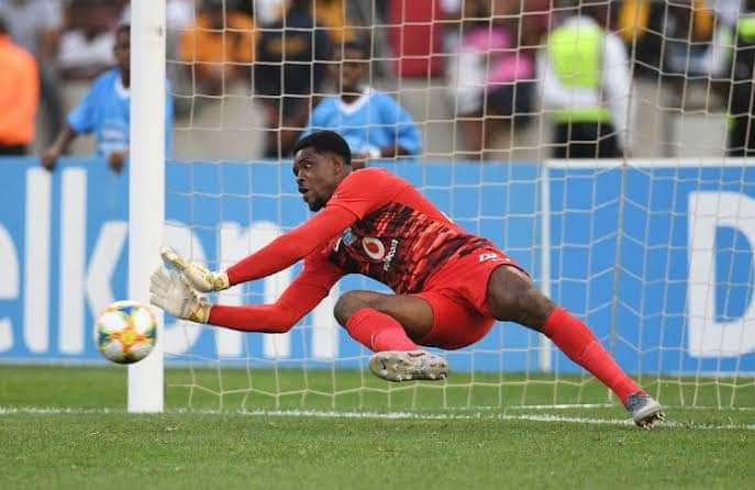 Akpeyi Has ‘Unbelievable Character’- Kaizer Chief Boss Middendorp