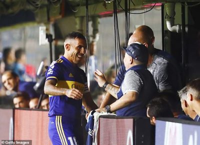 carlos-tevez-boca-juniours-diego-maradona-gimnasia-y-esgrima-la-plata-argentine-primera-division