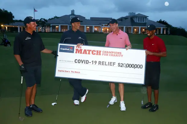 Tiger Woods Fends Off Phil Mickelson In U.S. $20 million Charity Match