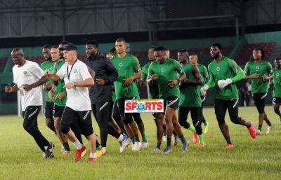 super-eagles-sunday-dare-amaju-pinnick-amauel-ogbemudia-stadium-2021-afcon-qualifiers