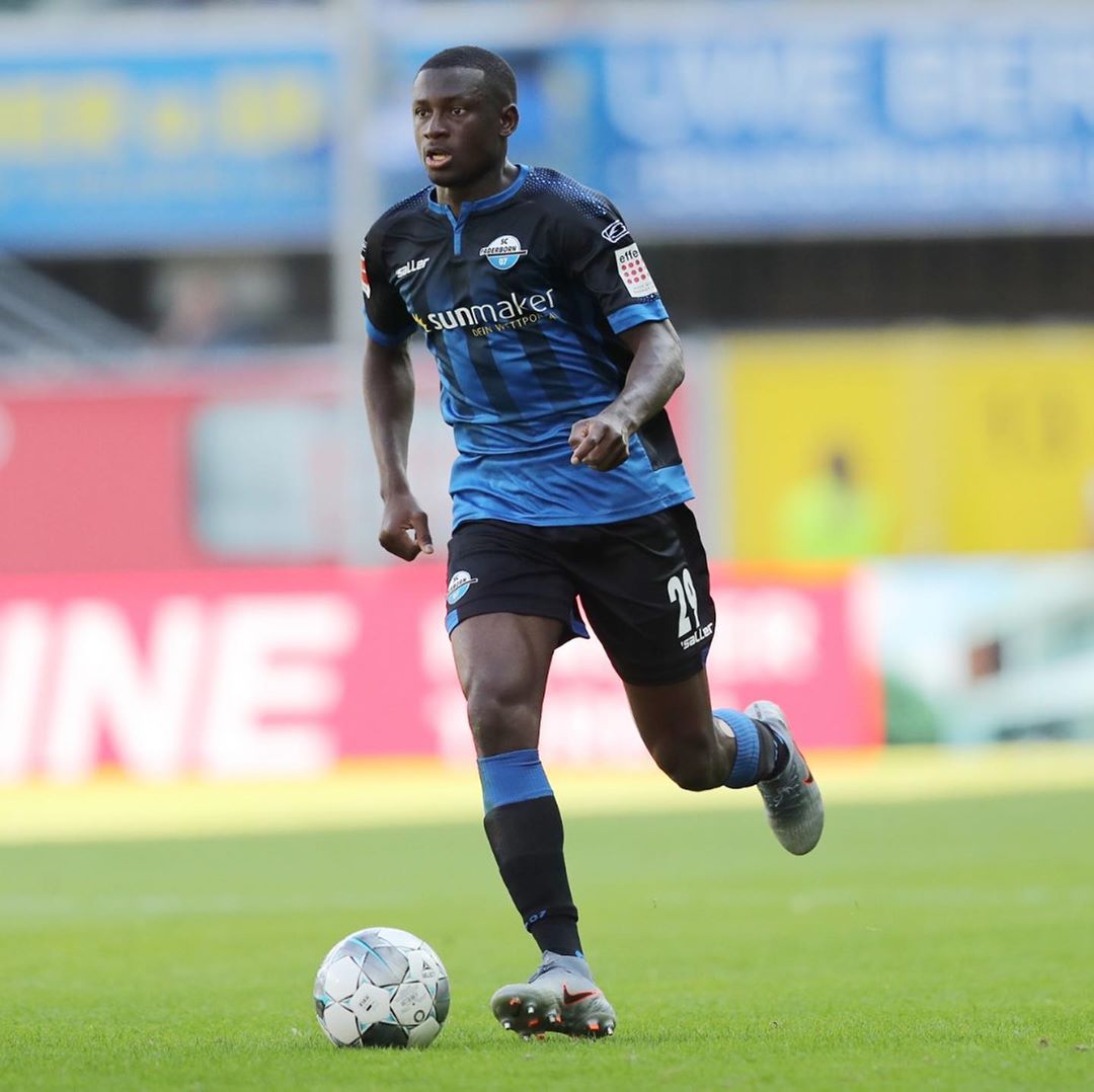 Jamilu Collins Extends Contract With SC Paderborn