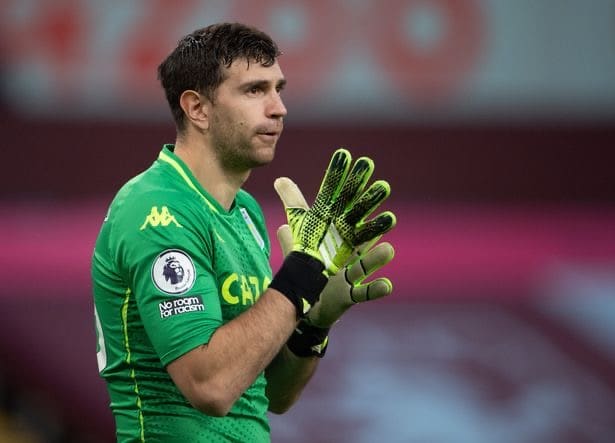 Man United Target Ex-Arsenal keeper Martinez To Replace De Gea