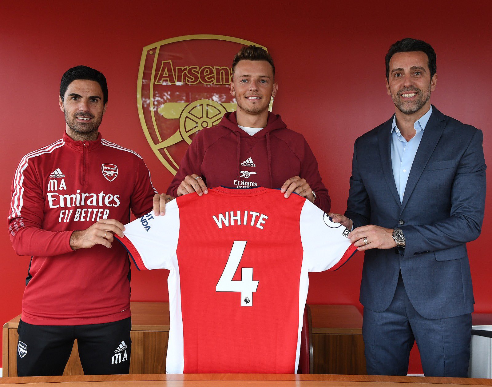 OFFICIAL: Arsenal Sign White From Brighton And Hove Albion For £50m