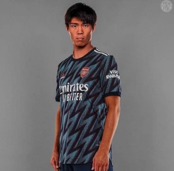 OFFICIAL: Arsenal Announce Signing Of Japanese Defender Tomiyasu