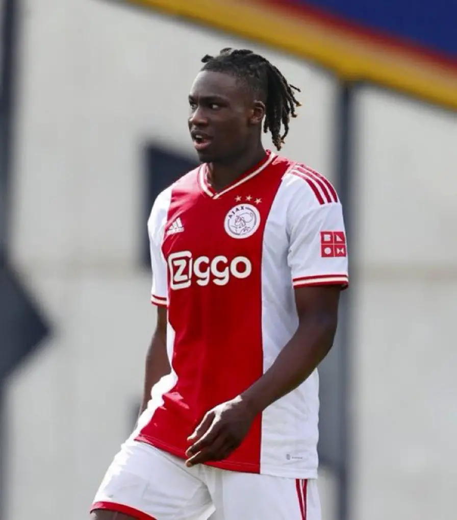 Hamstra: Bassey Suitable For Ajax