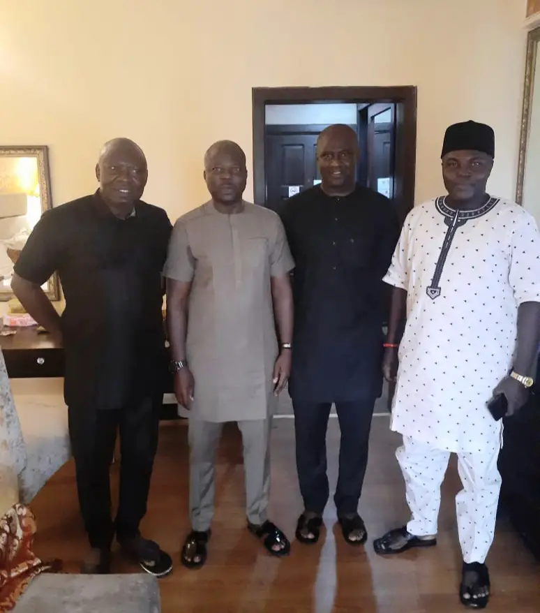 Akwuegbu Holds Consultative Meeting With Club Owners Over NFF Presidency Ambition