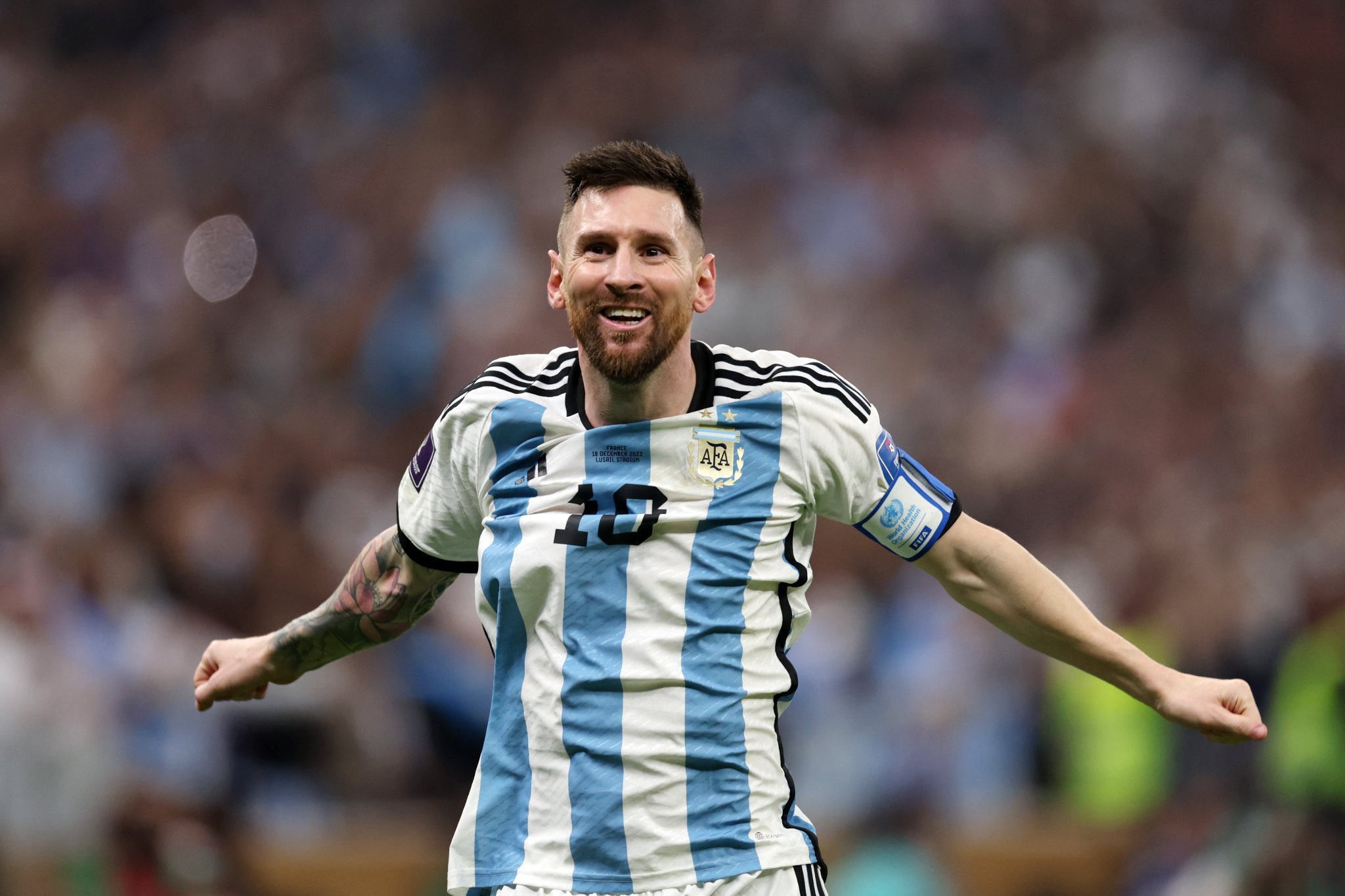 Brazil legend Ronaldo hails Lionel Messi after Argentina's World