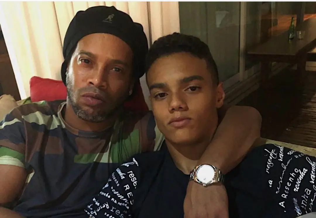 Ronaldinho’s Son Joins Barcelona