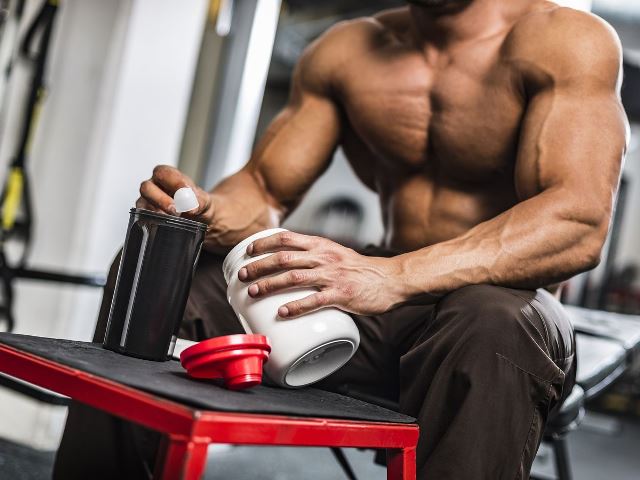 Ṣe o yẹ ki o mu Creatine Ṣaaju tabi Lẹhin adaṣe?