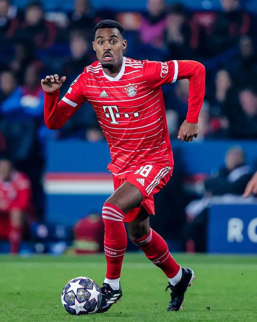 Man United, Liverpool Set To Compete For Signing Of Bayern Midfielder, Gravenberch