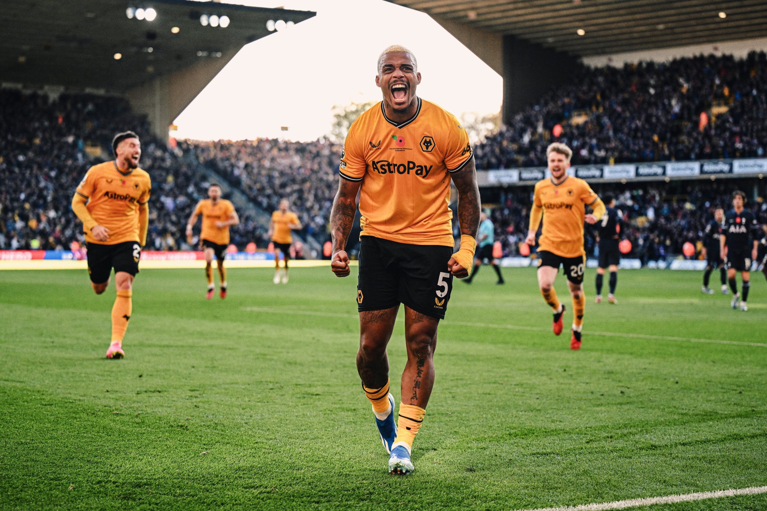 Premier League: Wolves Produce Stunning Late Comeback To Beat Spurs