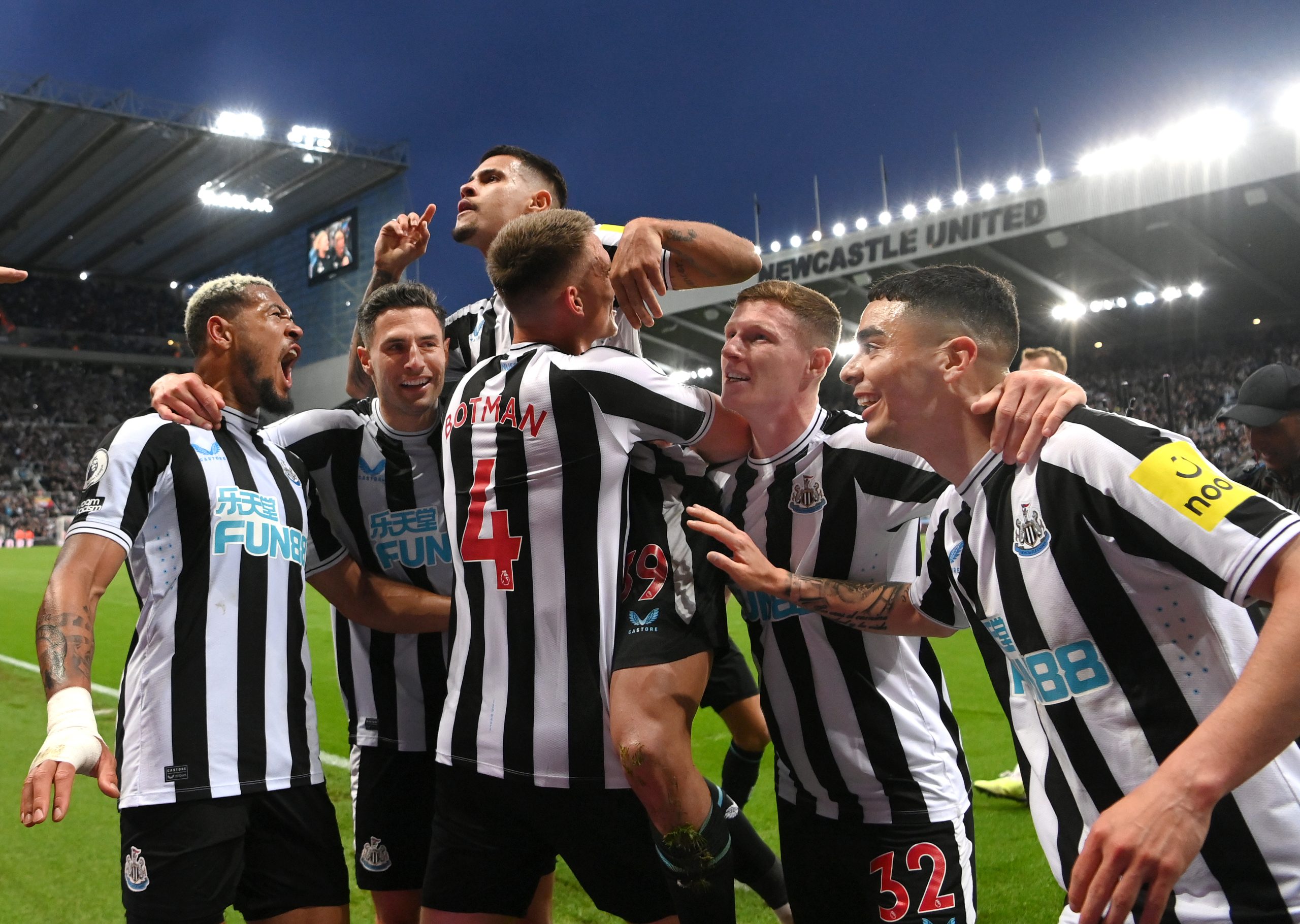 Newcastle Must Consider Europa League  –Pardew