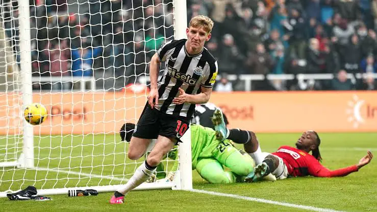 EPL: Gordon’s Solitary Goal Earns Newcastle Victory Over Man United