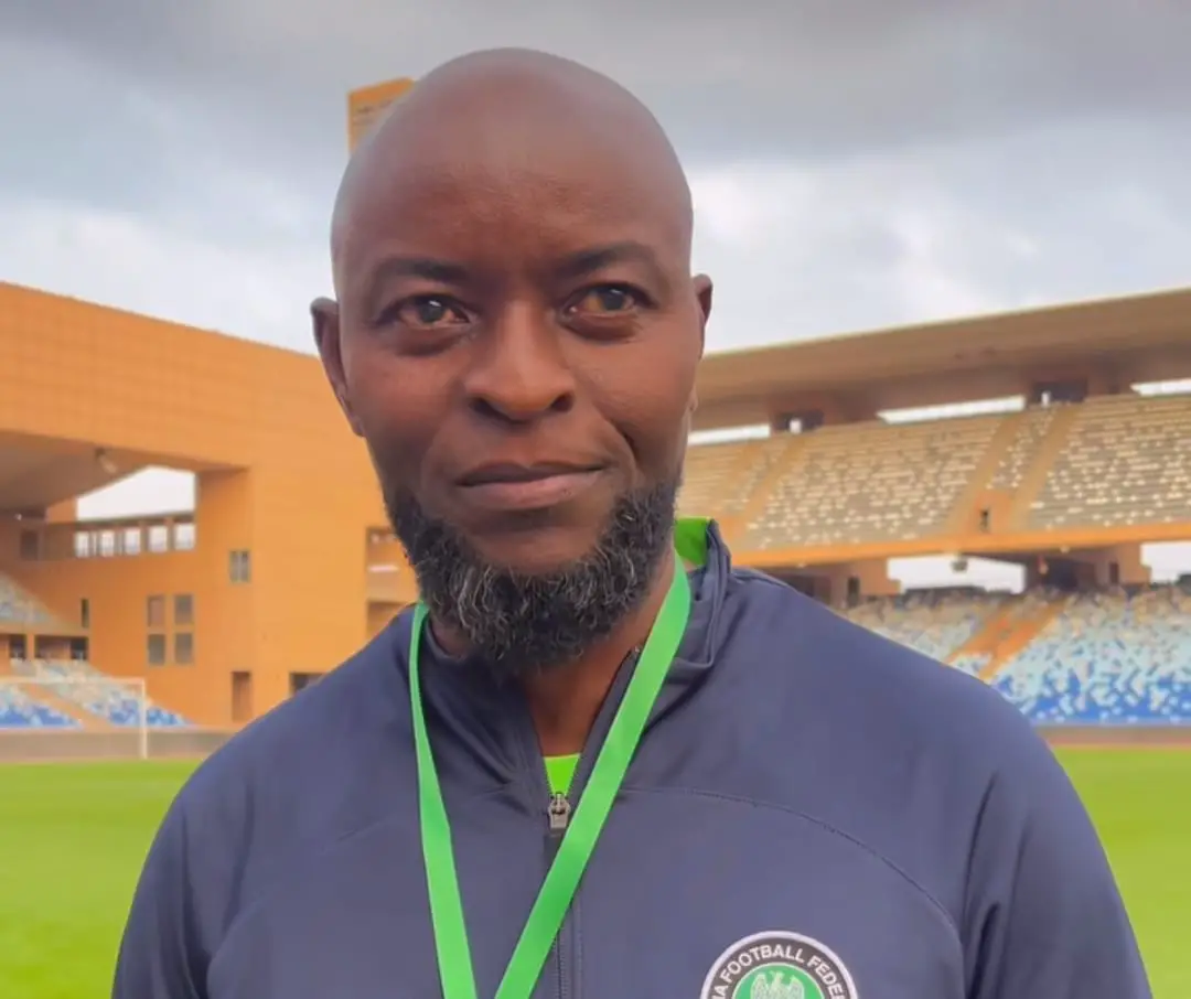 « Finidi mérite notre confiance » – Adepoju soutient son ancien coéquipier pour obtenir un poste d'entraîneur des Super Eagles