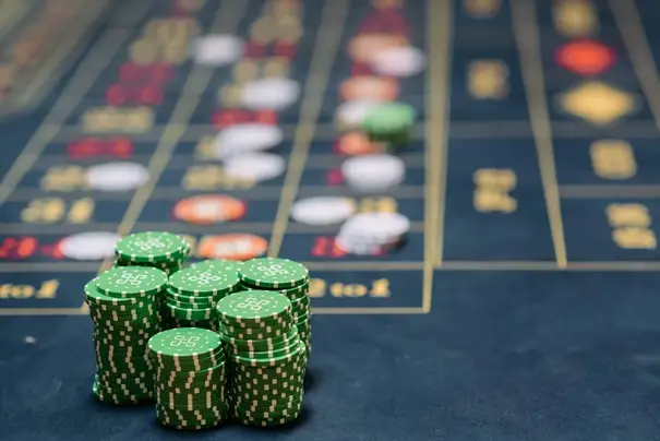 Historias y victorias famosas de la ruleta americana: momentos notables en la historia de los casinos