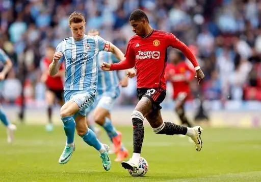 Il Manchester United sopravvive allo spavento di Coventry e affronta il Manchester City nella finale della FA Cup