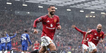 EPL: Fernandes, Casemiro Score As Man United End Chelsea's Unbeaten Run