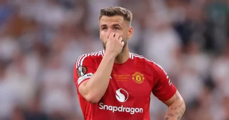 Shaw Will Struggle To Cope With Salah --Parker