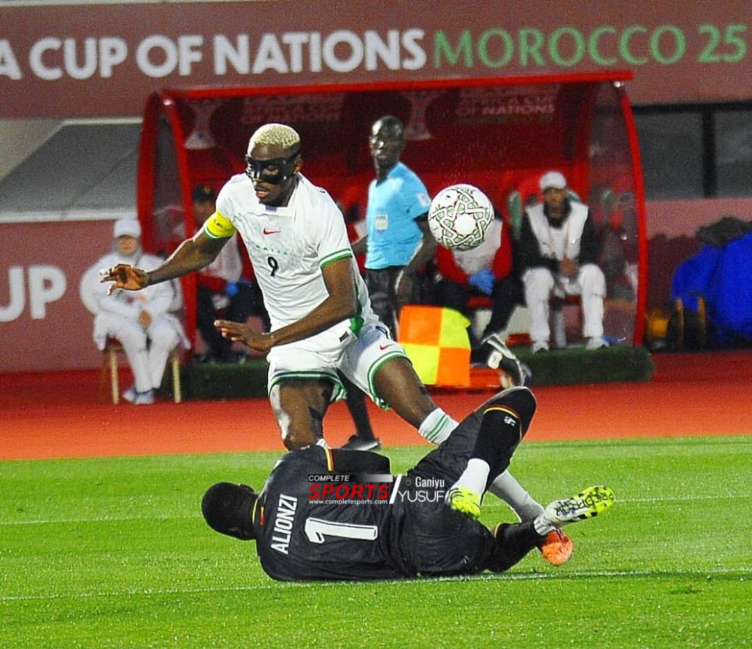 AFCON 2025: Victor Osimhen’s inclusion as captain of the ‘reserves’ surprised many observers because he was on a yellow card, but Coach Chelle said he was well aware of the risk that he took.