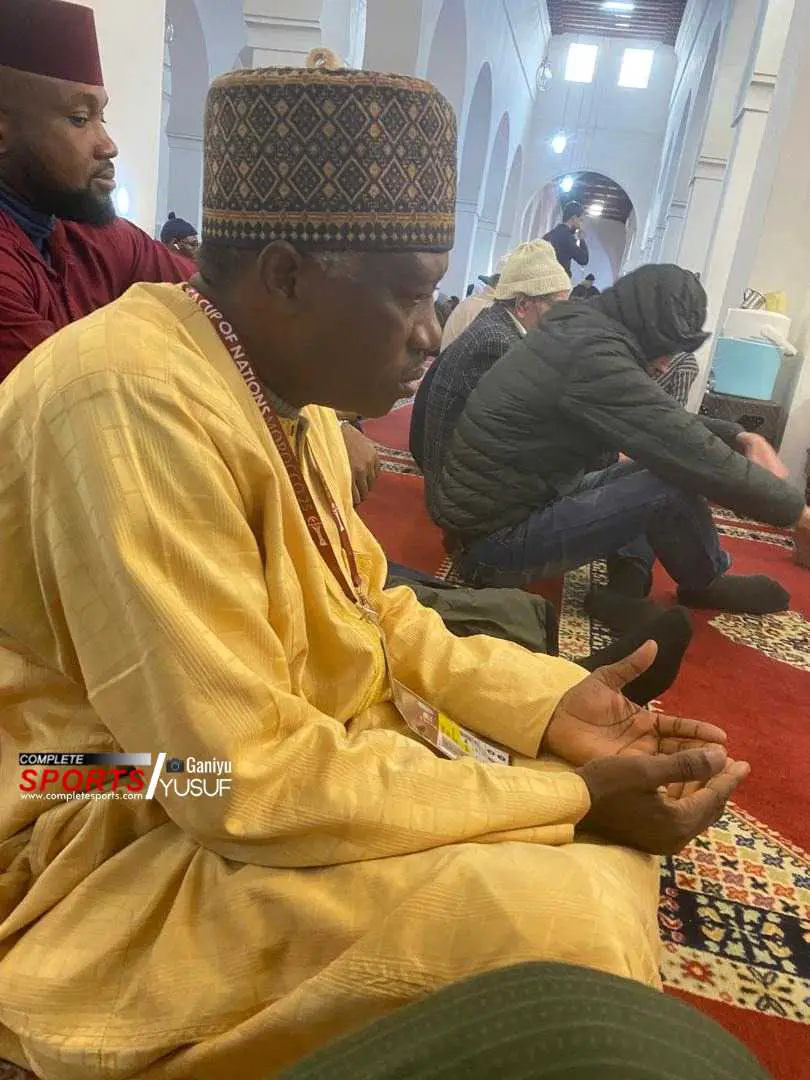 AFCON 2025: Dr. Mumini Alao inside the mosque in Fez….praying for Super Eagles, while the Senegalese in red cap sitting to my left was presumably praying for the Teranga Lions. Lol.