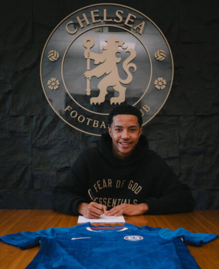 Chelsea Sign Nigerian-Born Youngster From Sheffield Wednesday