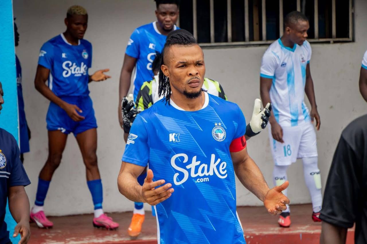 NPFL: Enyimba Confirm Paschal Eze’s Move To Mozambican Club; Atule, Molokwu, Maduforo Also Exit