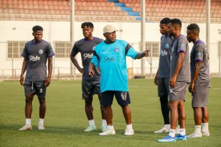 NPFL: Deutsch Laments Enyimba’s Wastefulness In Oriental Derby Draw Against Kun Khalifat Emmanuel Deutsch takes Enyimba players through training session drills