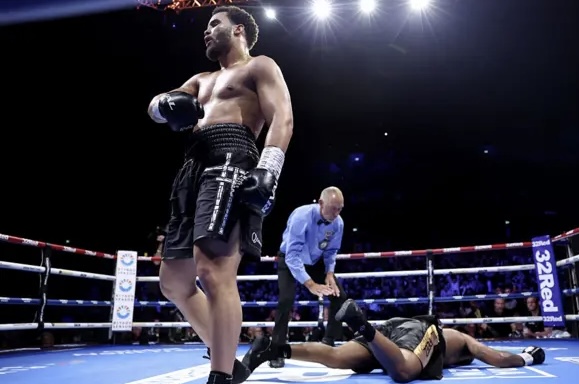 Nigerian Boxer Itauma Strengthens Case For World Title Shot With Another Knockout Win