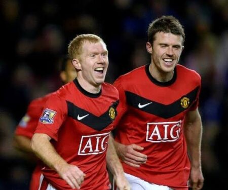 There’s Beef Between Carrick And Scholes –England Legend Reveals