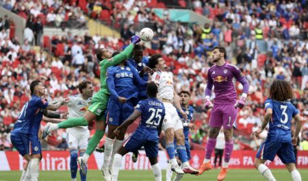Sanchez Weighs Up Chelsea’s Chances Against Man City In FA Cup Final
