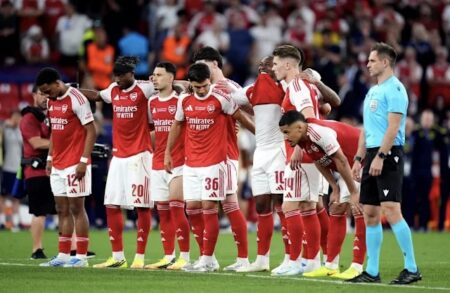 Chelsea Mock Arsenal After Champions League Final Defeat To PSG