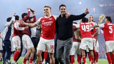 UCL: ‘I Saw A Champions’ Team’ –Seedorf Reacts To Arsenal Win Vs Atletico Madrid