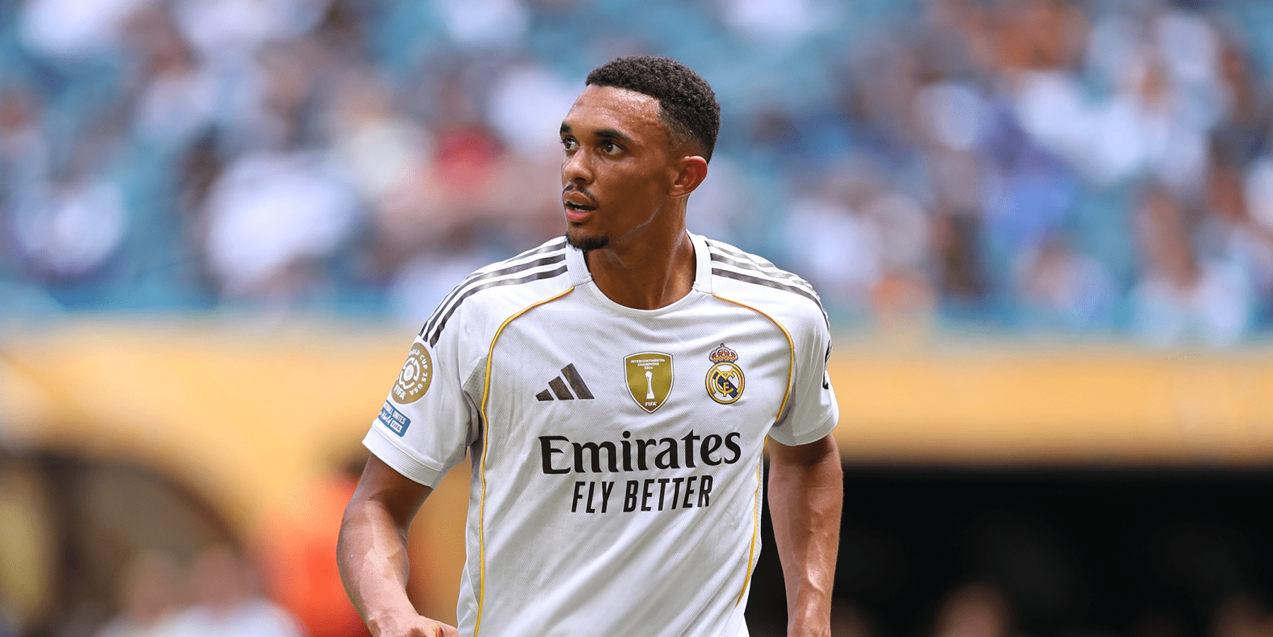 Valencia: Alexander-Arnold Will Be a Perfect Fit for Manchester United