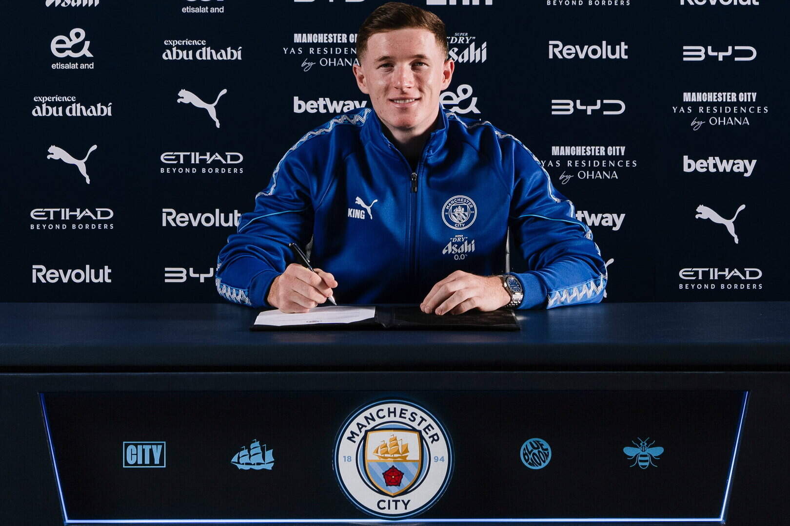 I Can’t Wait To Play For Manchester City –Anderson