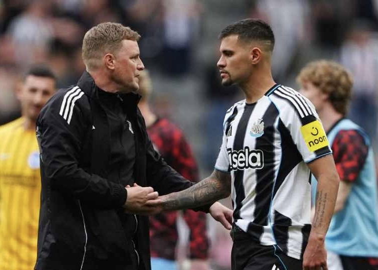 Howe Unsure On Guimarães’ Newcastle Future Amid Arsenal Interest
