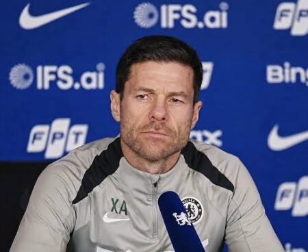 Chelsea Considering Shock Move For Former Arsenal Star